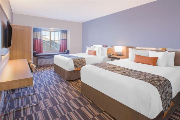 MICROTEL INN & SUITES BY WYNDH (Cuauhtémoc)